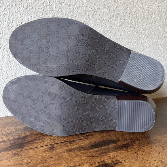 Vionic Women’s 11W Wide Jolene Black Ankle Boots Weather Resistant Leather Zip - Picture 12 of 13